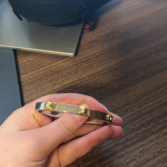 Henri Bendel Bracelet - Picture 4 of 4